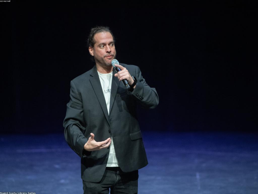 សហគមន៍ និងការពិភាក្សា: សារៈសំខាន់នៃការចូលរួម